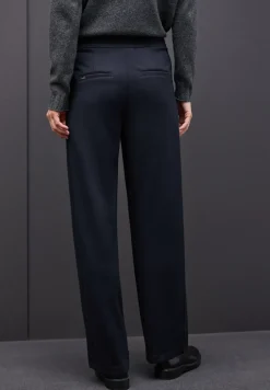 Pantalon Straight Legs avec détail