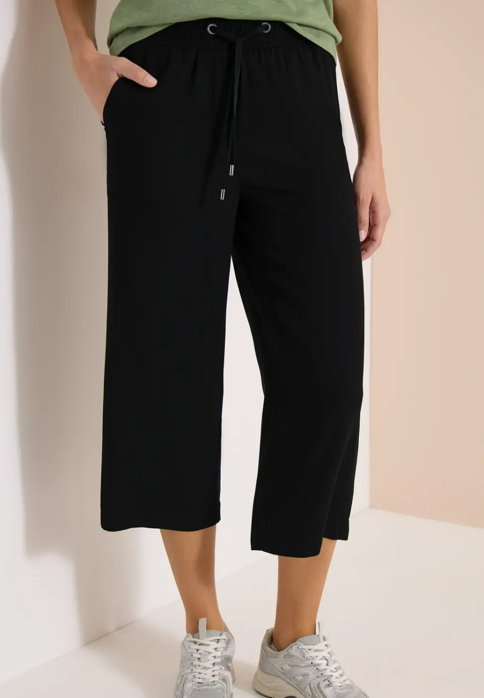 Pantalon 3/4 wide leg en coupe décontractée
