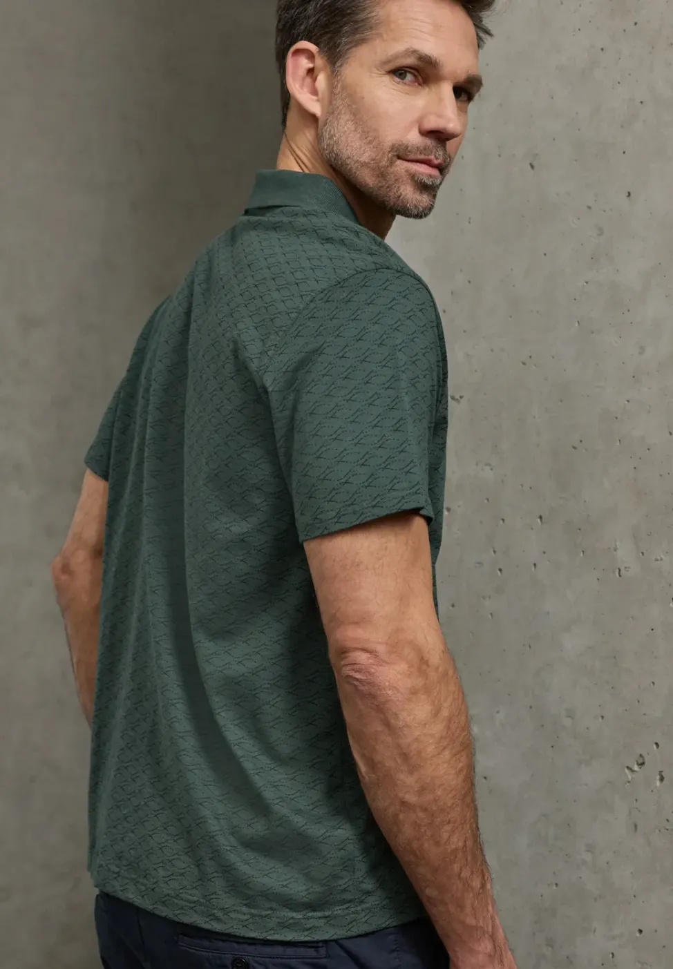 Polo à motifs