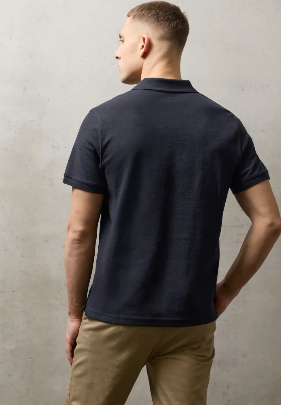 Polo structuré