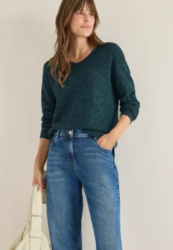 Pull à col en V