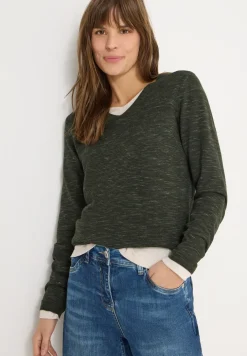 Pull à col en V