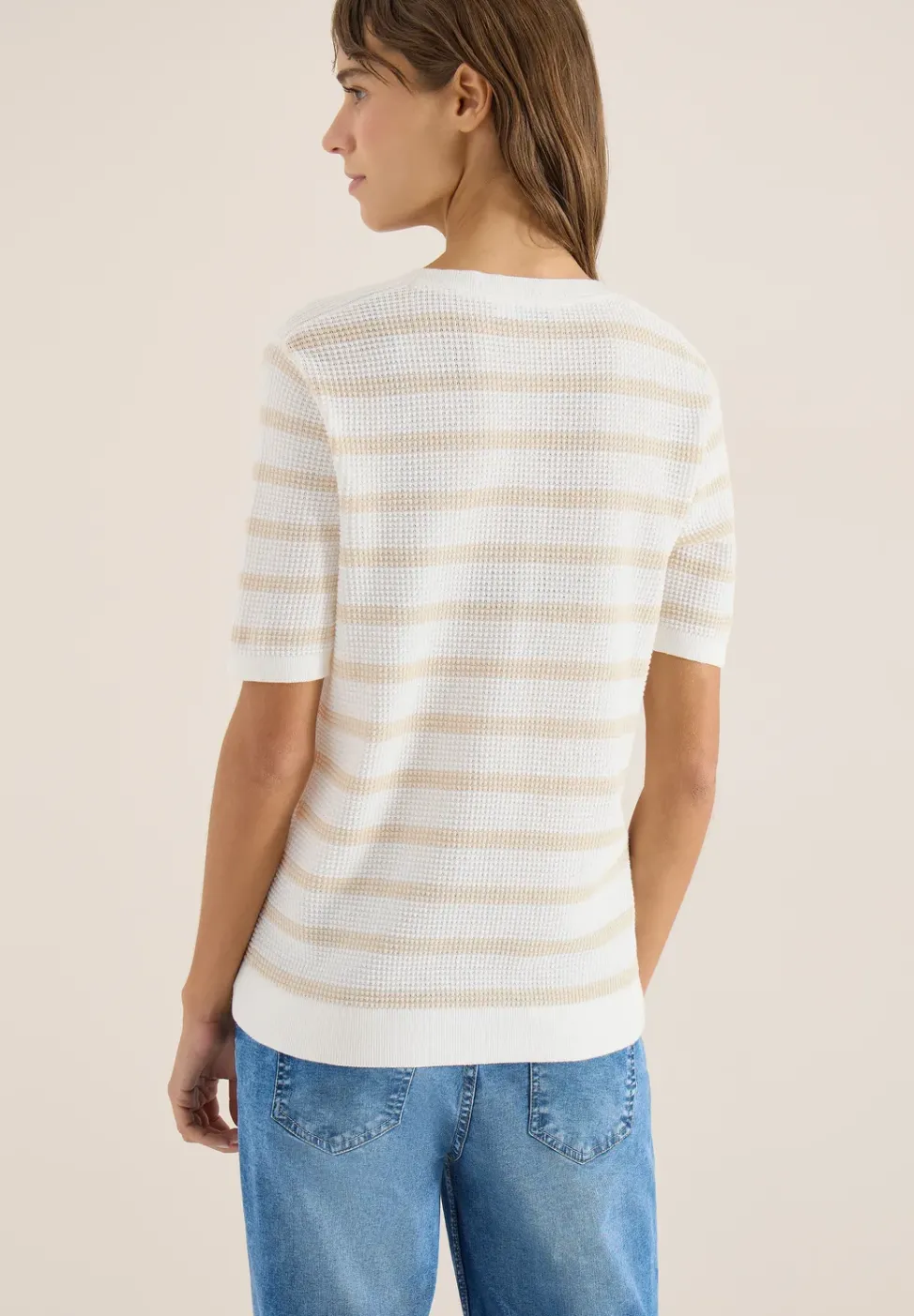 Pull à manches courtes avec structure et rayures