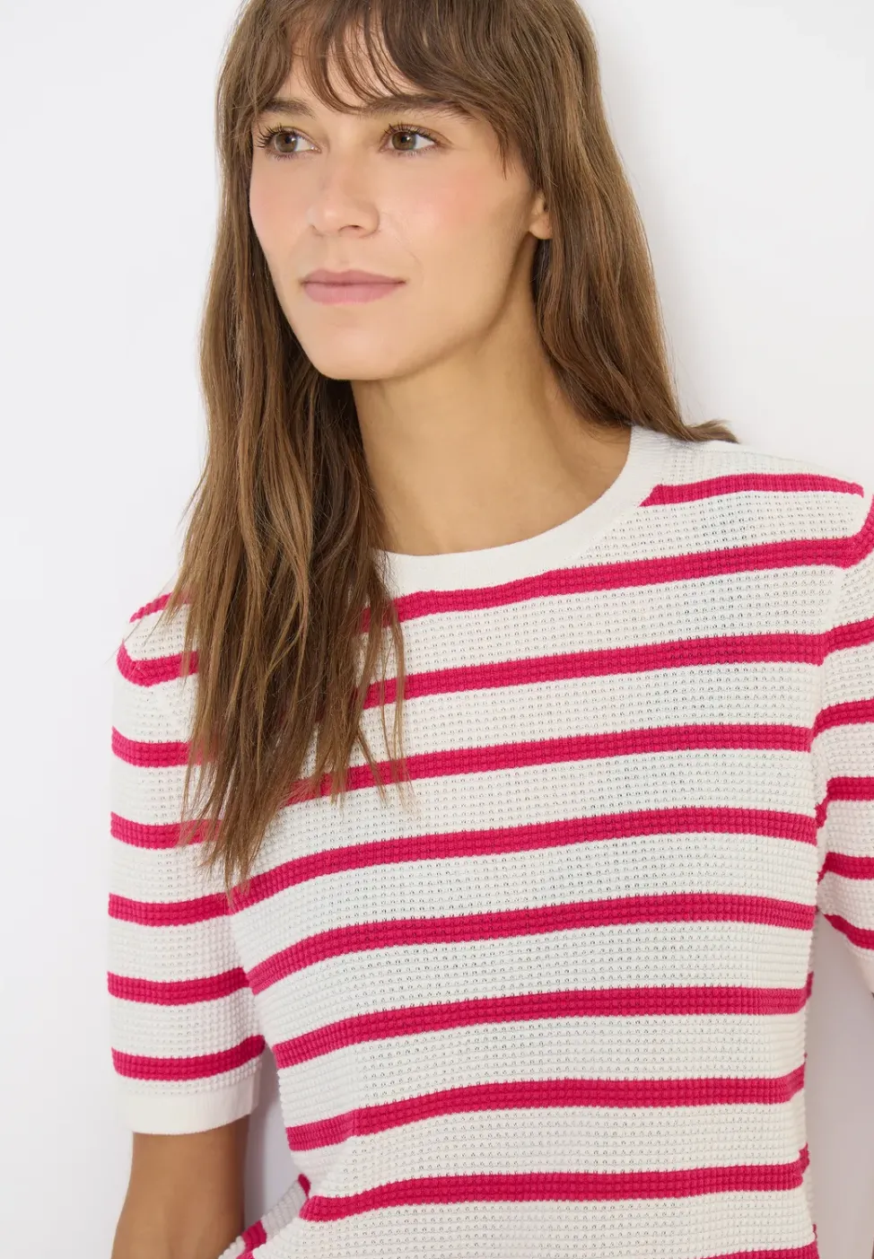 Pull à manches courtes avec structure et rayures