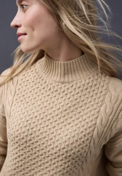 Pull à motif tricoté