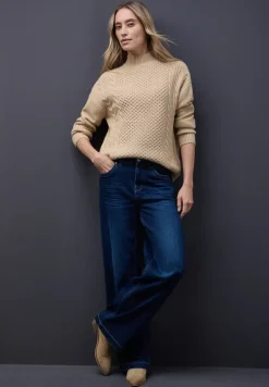 Pull à motif tricoté