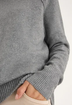 Pull à structure mixte