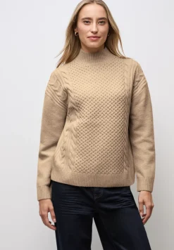 Pull à torsades
