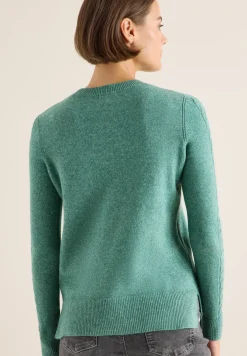 Pull avec détail en tricot