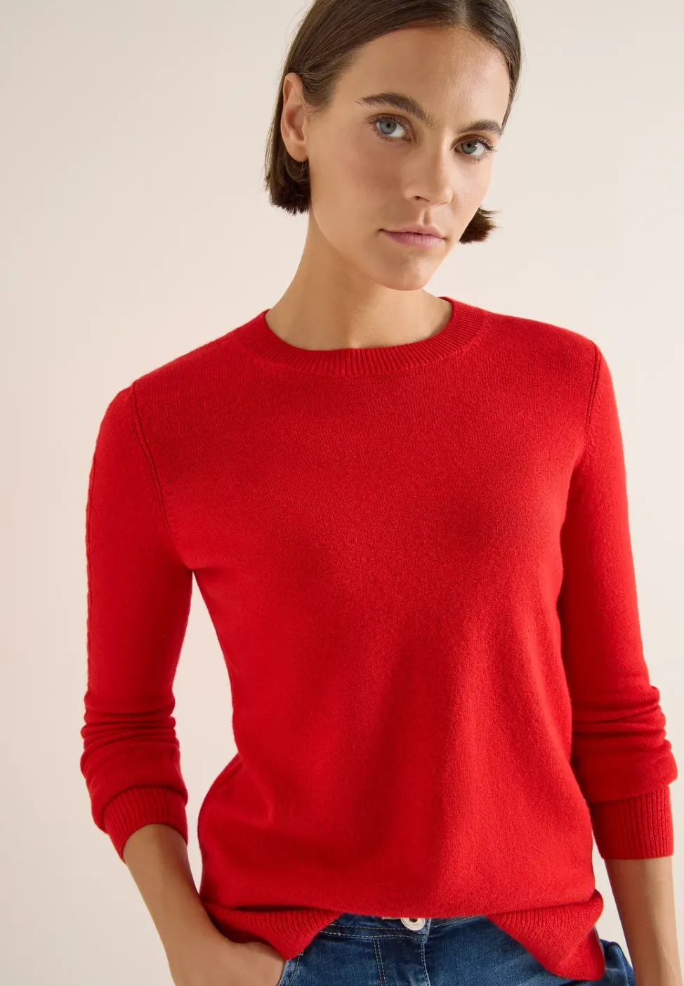 Pull avec détail en tricot