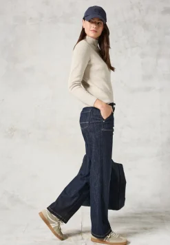 Pull avec mélange de structures