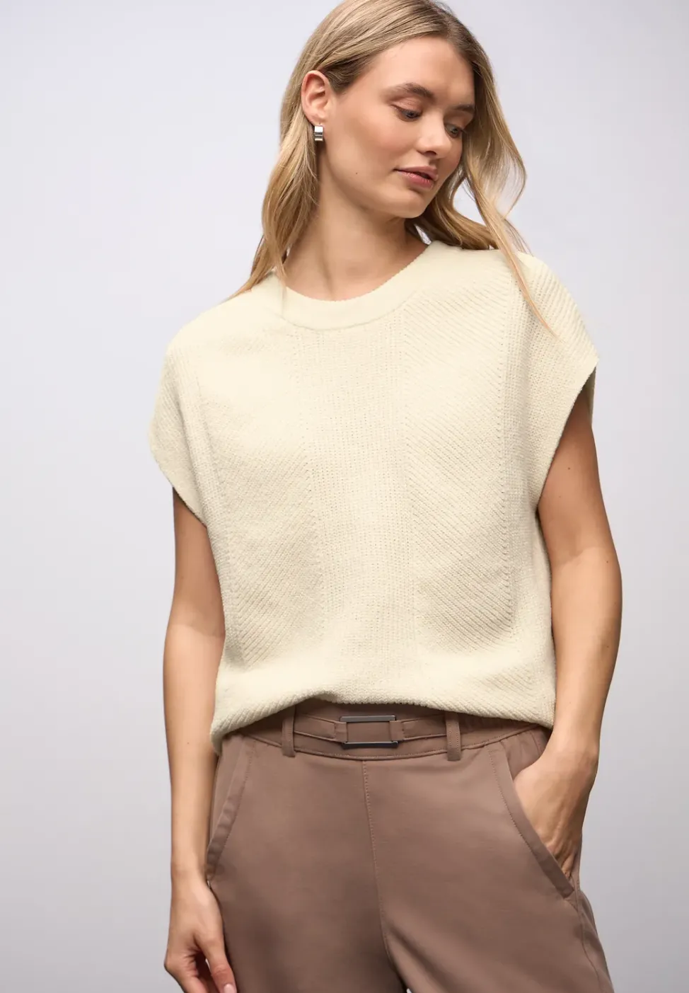 Pull chenille sans manches