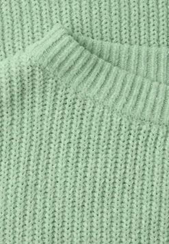 Pull en chenille