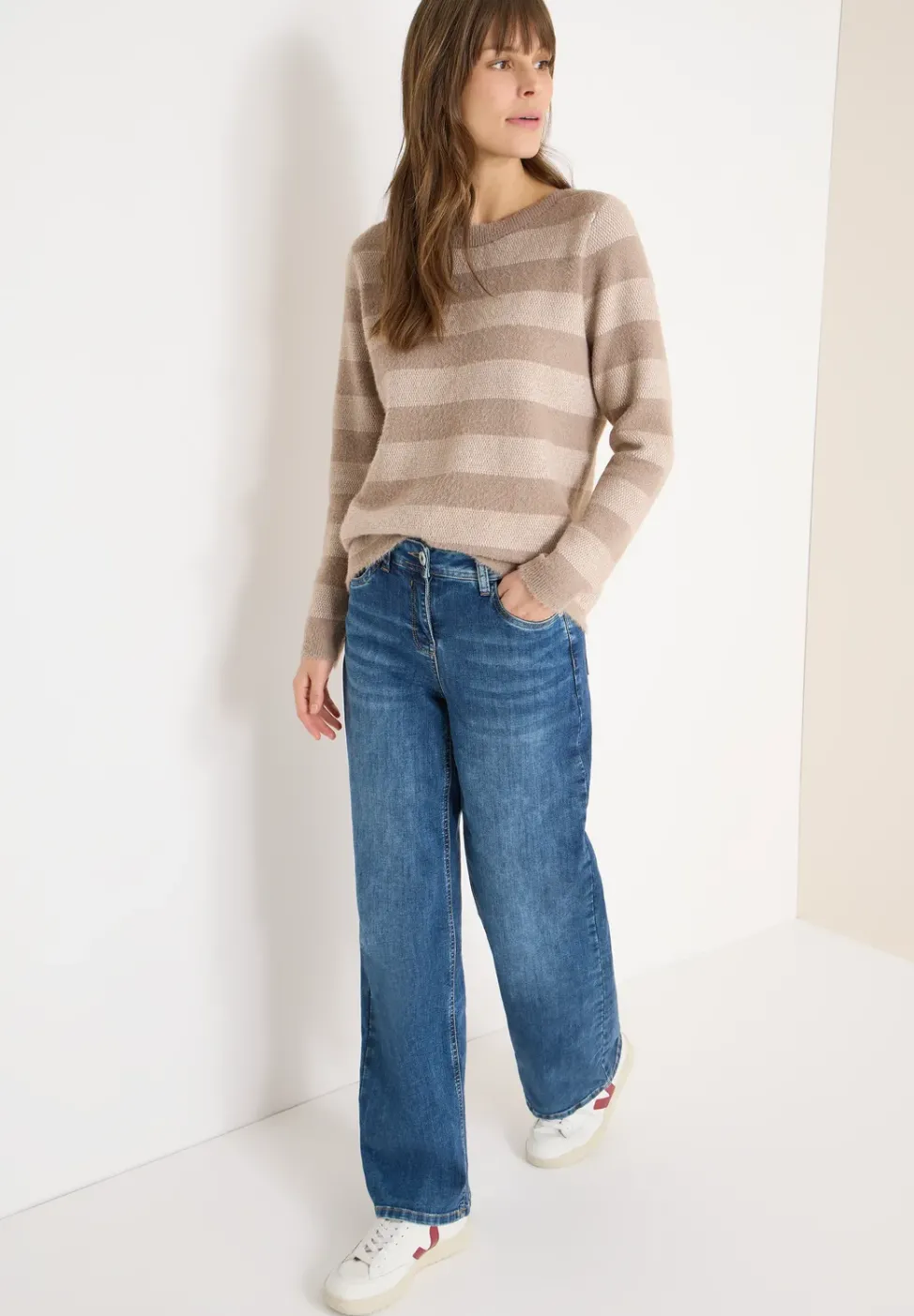 Pull en fil de plume