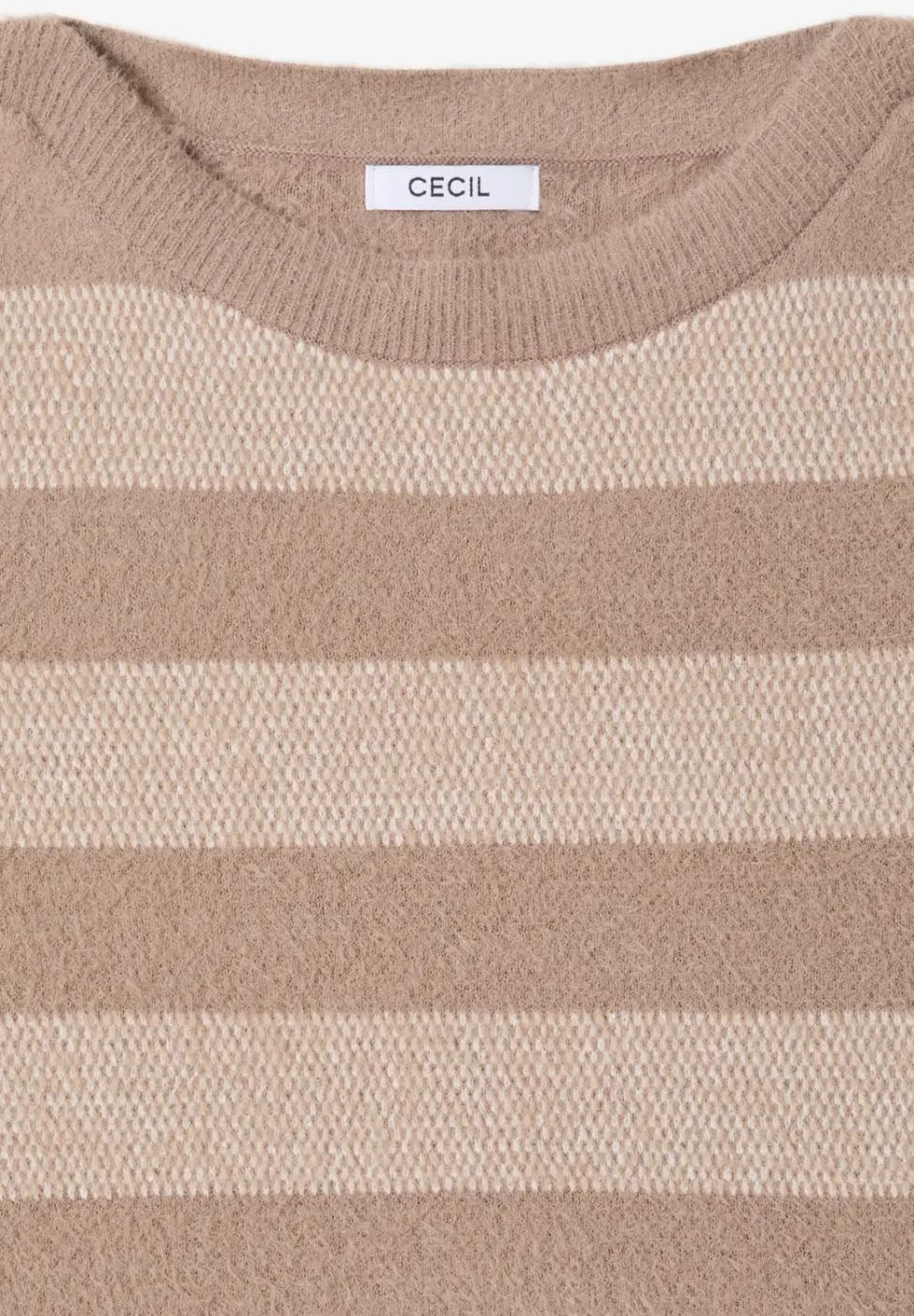 Pull en fil de plume