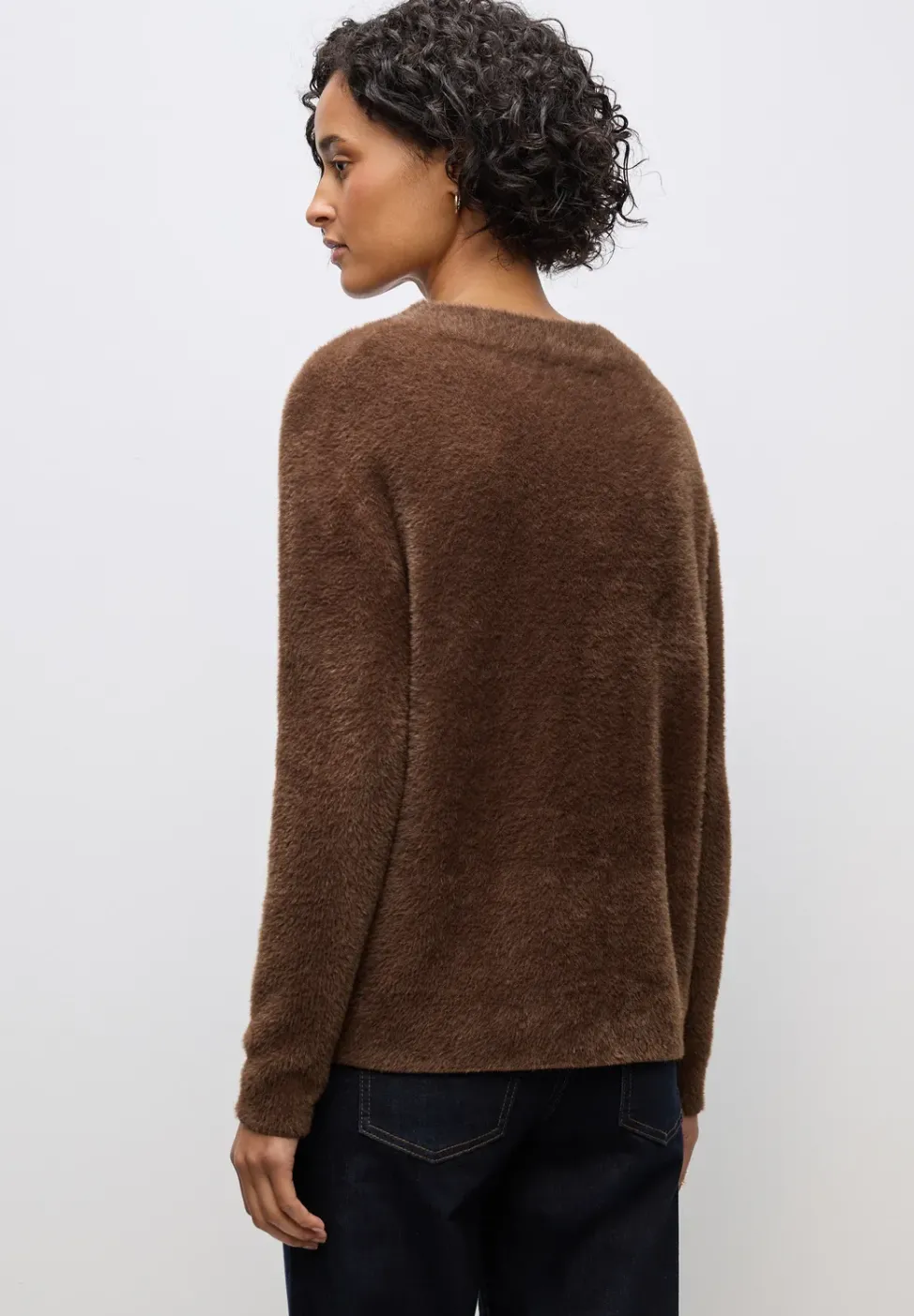 Pull en fil de plume