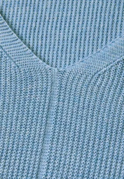 Pull en tricot col V