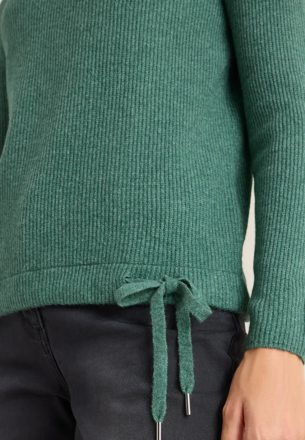 Pull structuré avec fermeture éclair