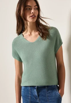Pull structuré sans manches