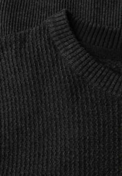 Pull au look two-tone