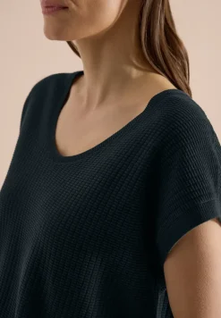 Pull avec encolure arrondie en V