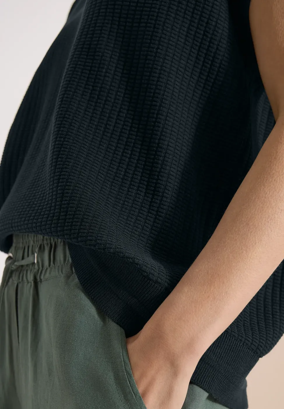Pull avec encolure arrondie en V