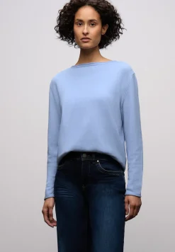 Pull avec ourlet roulé
