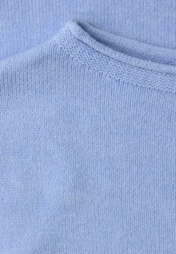 Pull avec ourlet roulé