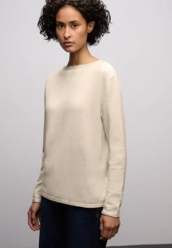 Pull avec ourlet roulé