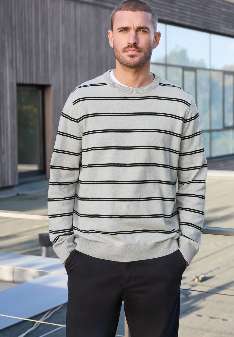 Pull basique rayé