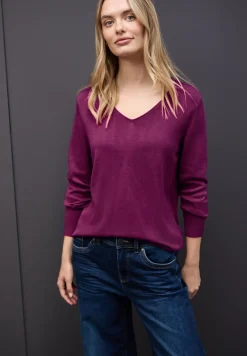 Pull à col en V