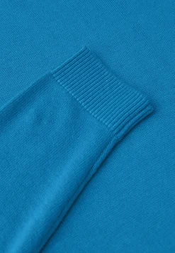 Pull à col en V