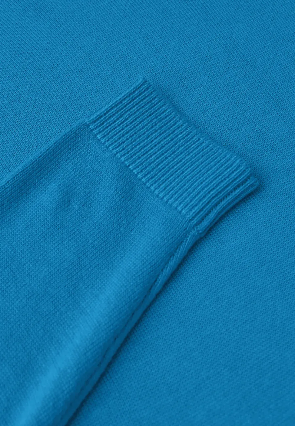Pull à col en V