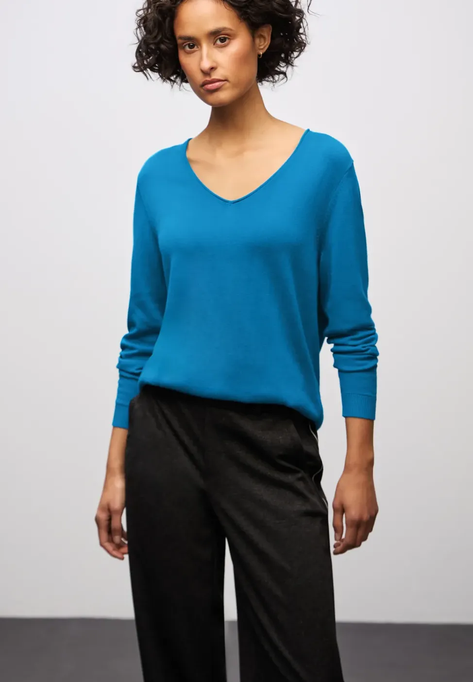 Pull à col en V