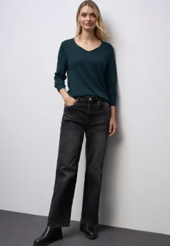 Pull à col en V