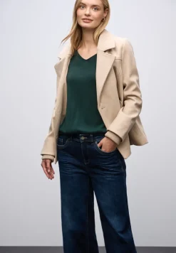 Pull à col en V
