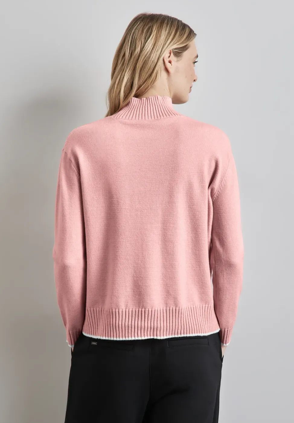 Pull à col montant