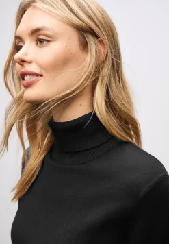 Pull à col roulé