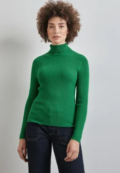 Pull à col roulé basique