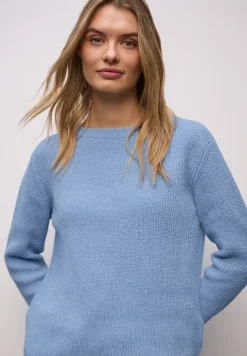 Pull en chenille