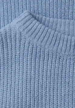 Pull en chenille