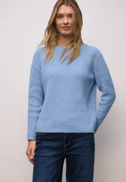Pull en chenille