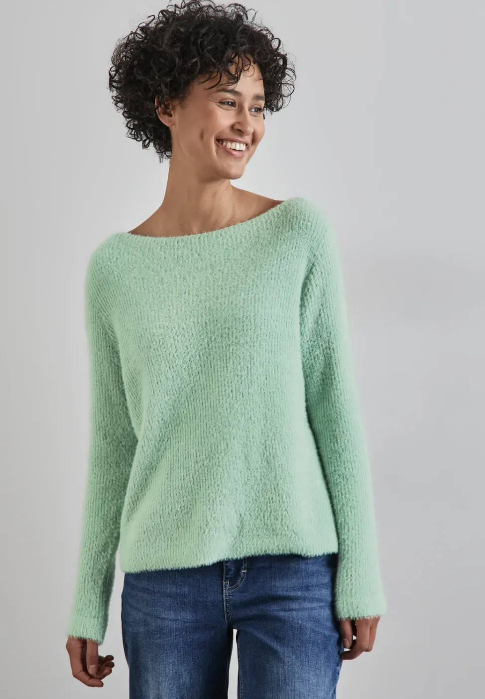 Pull en fil de plume