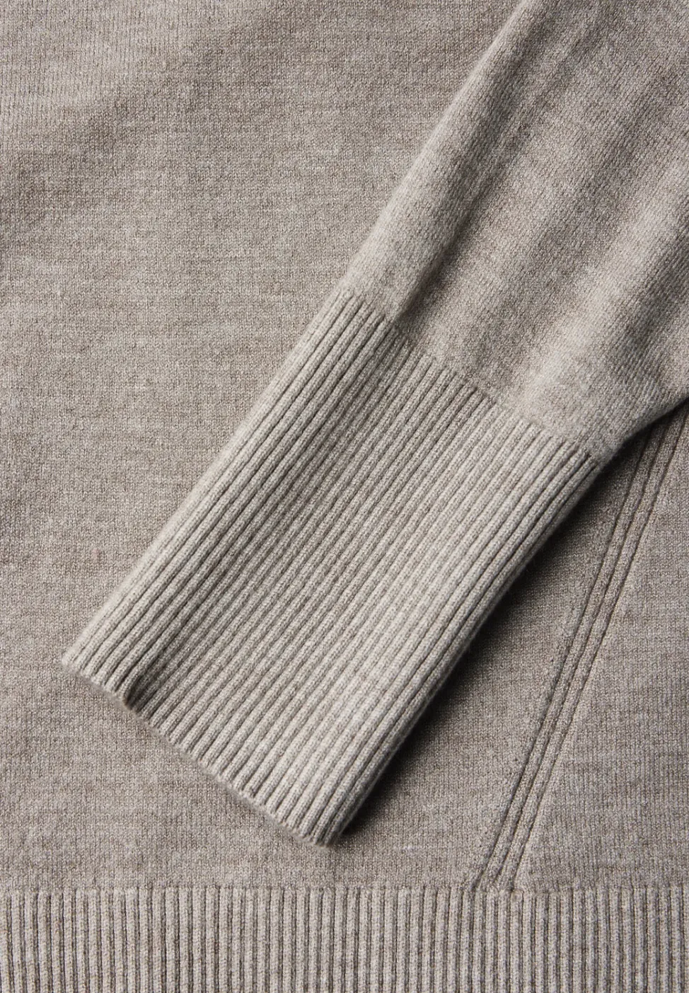 Pull en maille avec détails