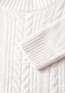 Pull à motif tricoté
