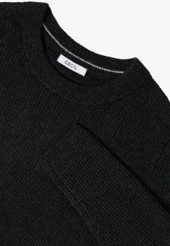 Pull-over avec détails structurés