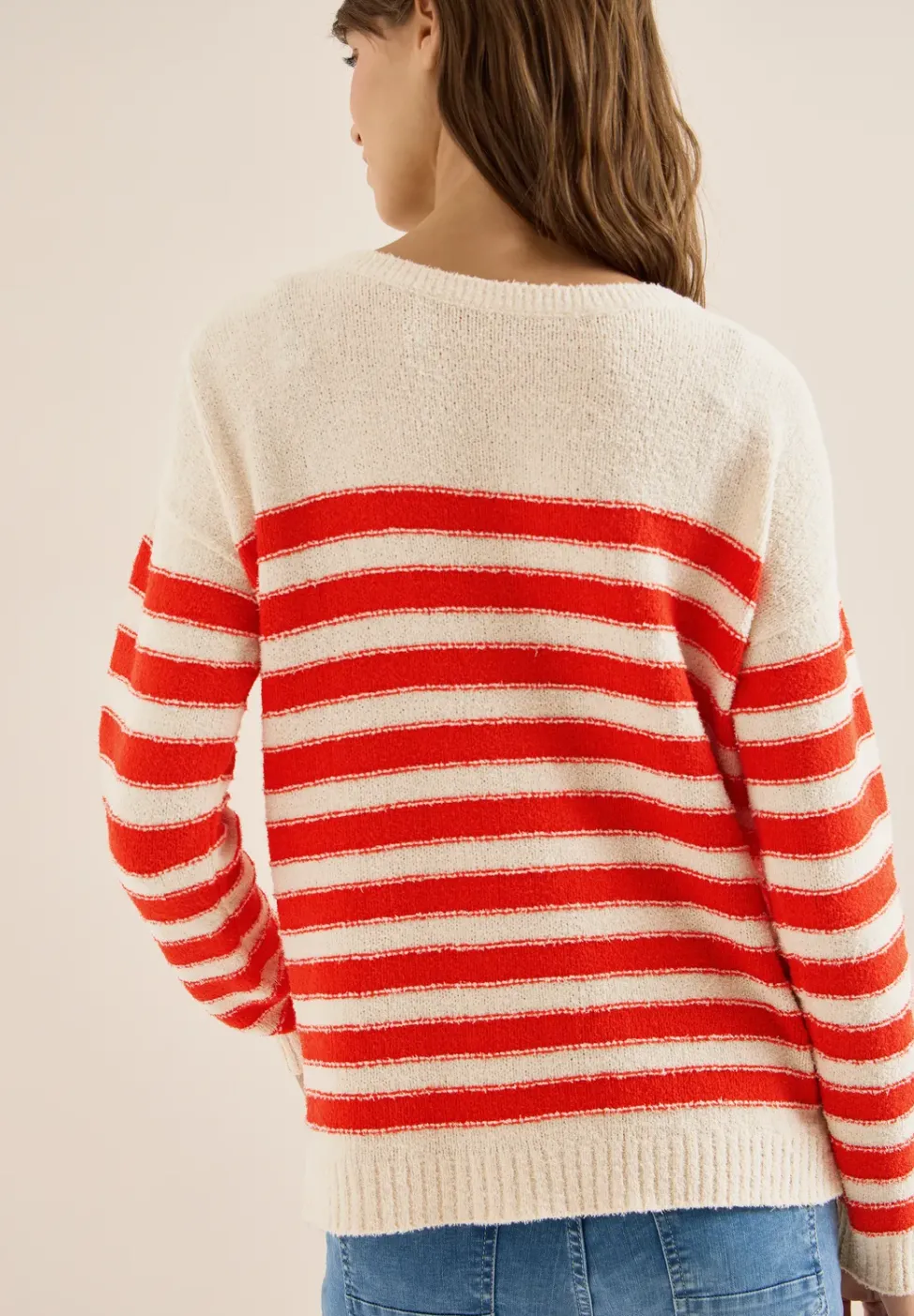 Pull-over bouclé rayé