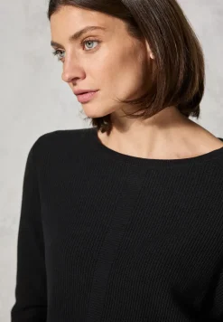 Pull-over structuré