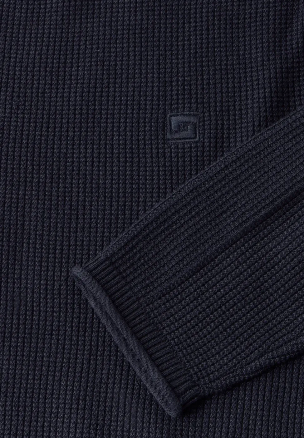 Pull-over à la structure fine