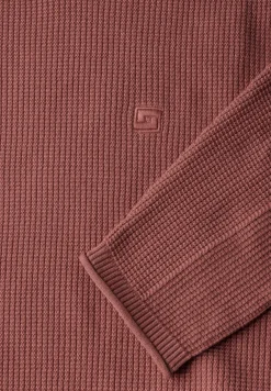 Pull-over à la structure fine